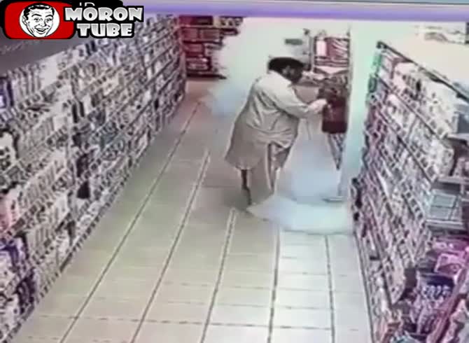 Video :A man believes that hand sanitizer is what a fire extinguisher is